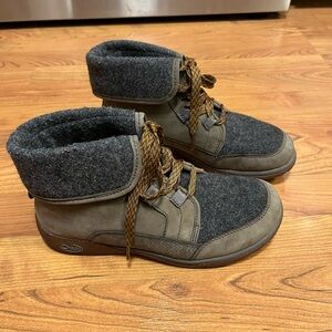 Chaco Women's Gray and Brown Lace Up Boots